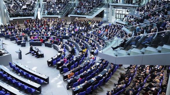 Немецкие социал-демократы проголосовали за коалицию с ХДС/ХСС для формирования правительства